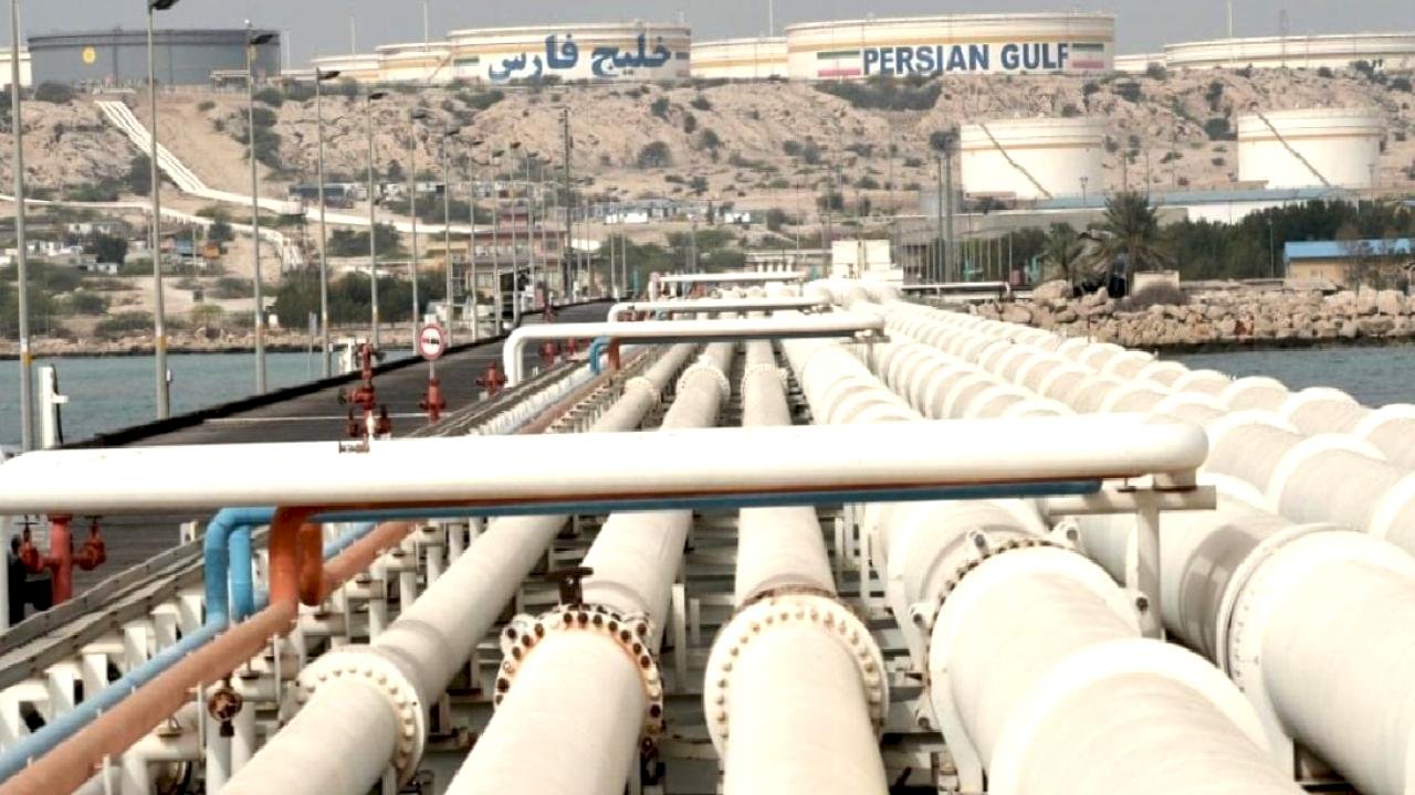 İran: Hark Adası'nda petrol altyapısı zarar görmedi