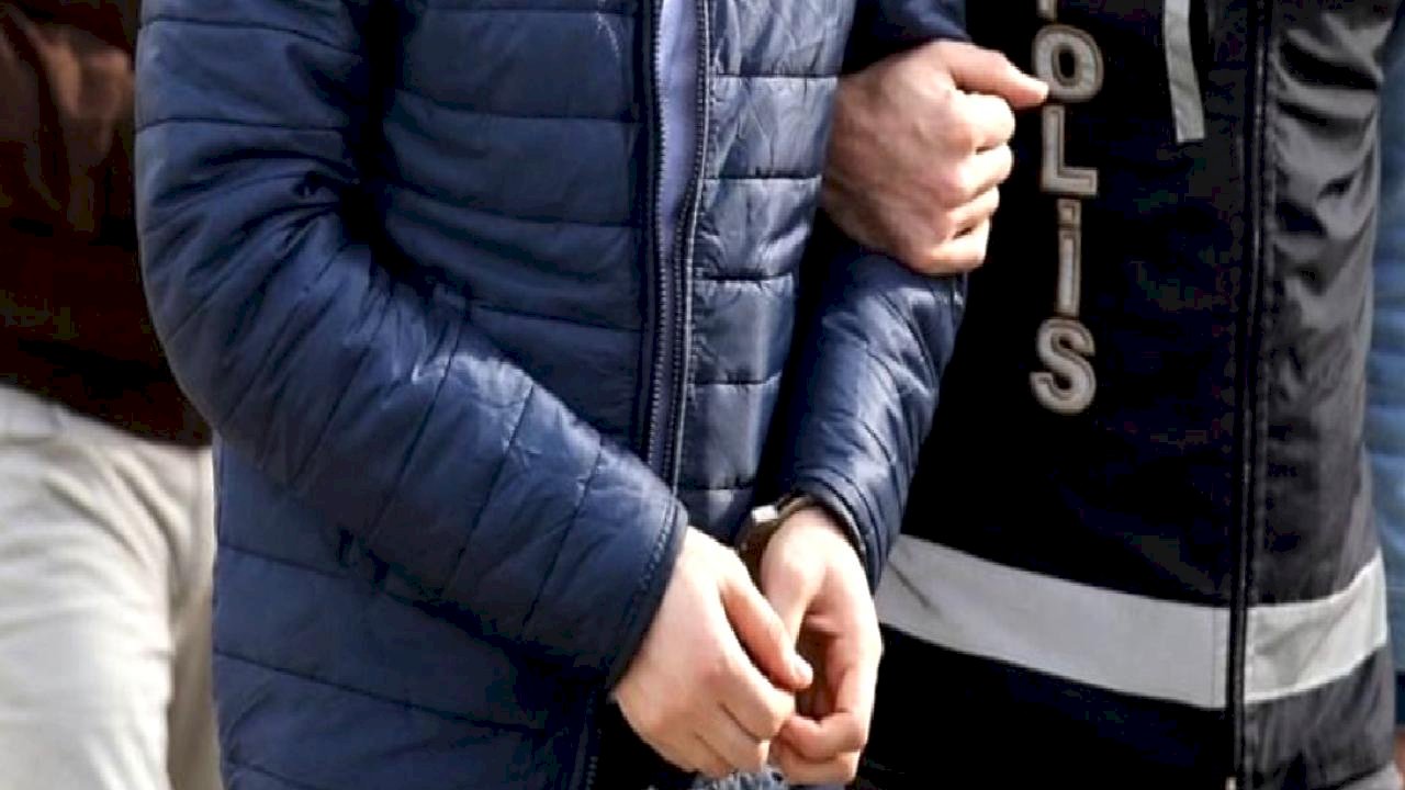 İstanbul'da FETÖ operasyonu: 17 şüpheli tutuklandı