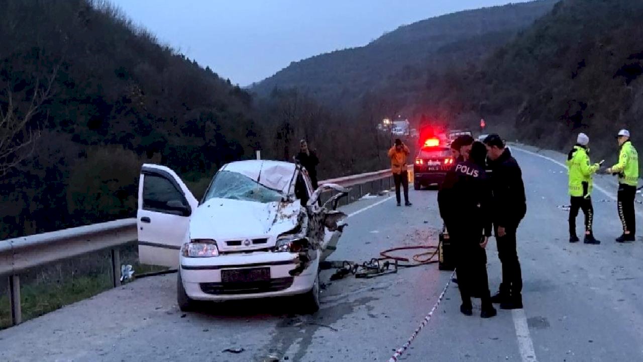 İstanbul'da iftar saatinde yaşanan kazada ailesi ile seyahat eden baba hayatını kaybetti