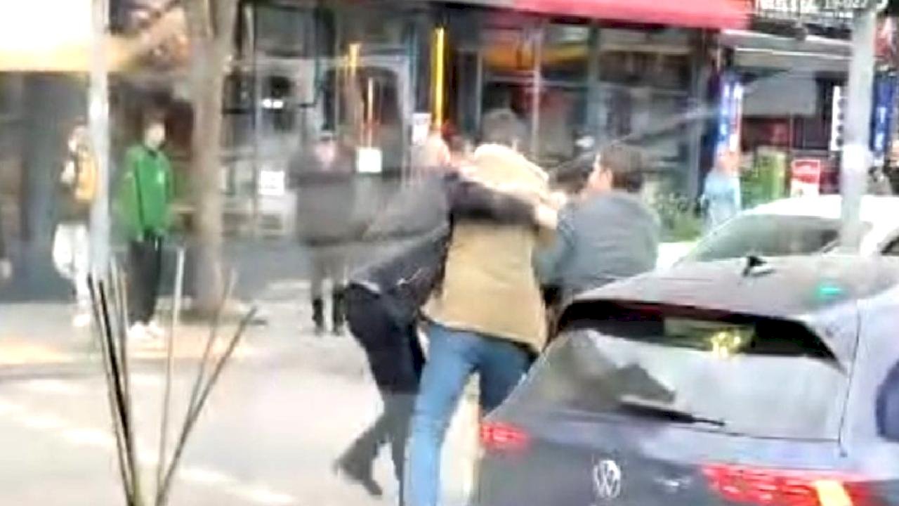 İstanbul'da trafikte kavgaya karışan 3 kişiye 540 bin TL ceza