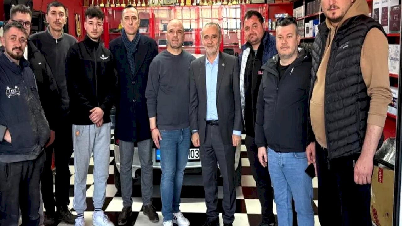 İYİ Partili Akalın’dan araç aksesuarı sektörüne ziyaret