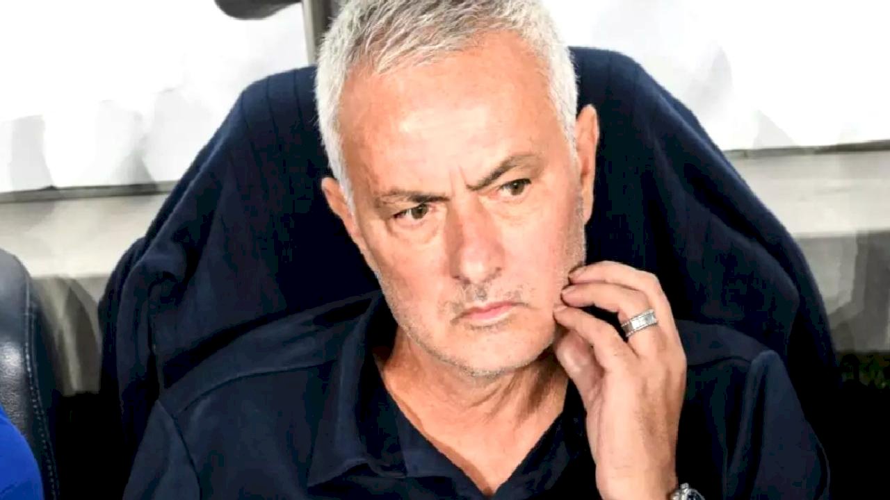 Jose Mourinho transferde Galatasaray ile rakip oldu