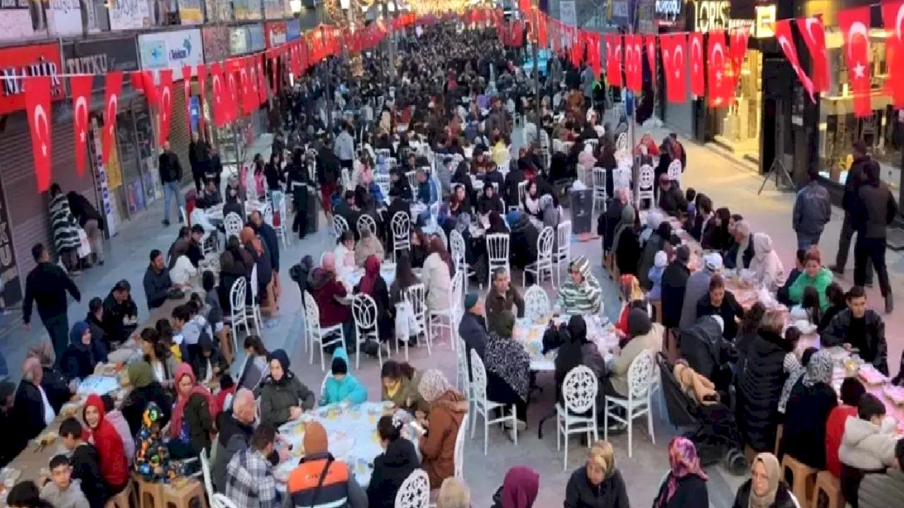 Karabük'te İftar Sofrası