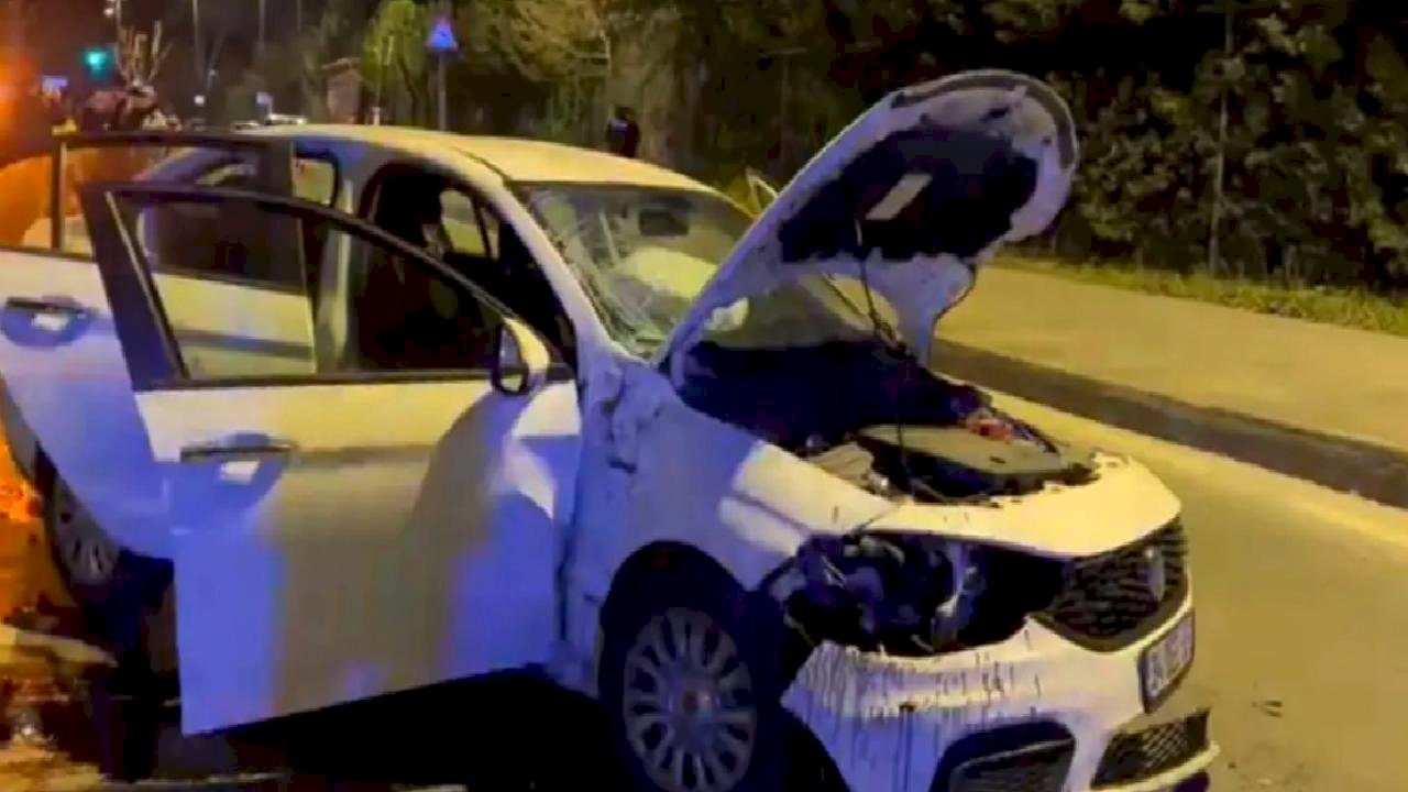 Kartal'da Taksiye Çarpan Otomobilin Sürücüsü Yaralandı