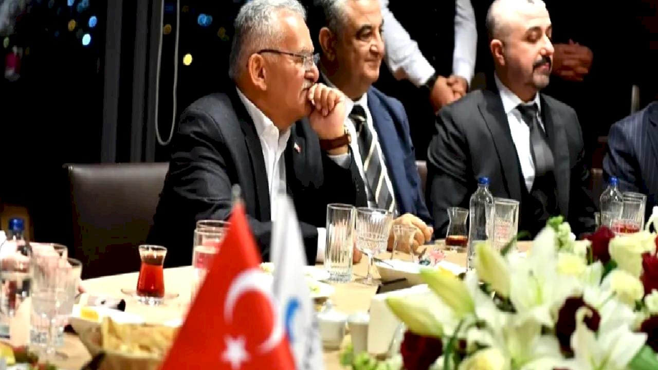 Kayseri iş dünyası Başkan Büyükkılıç'ı iftar sofrasında ağırladı