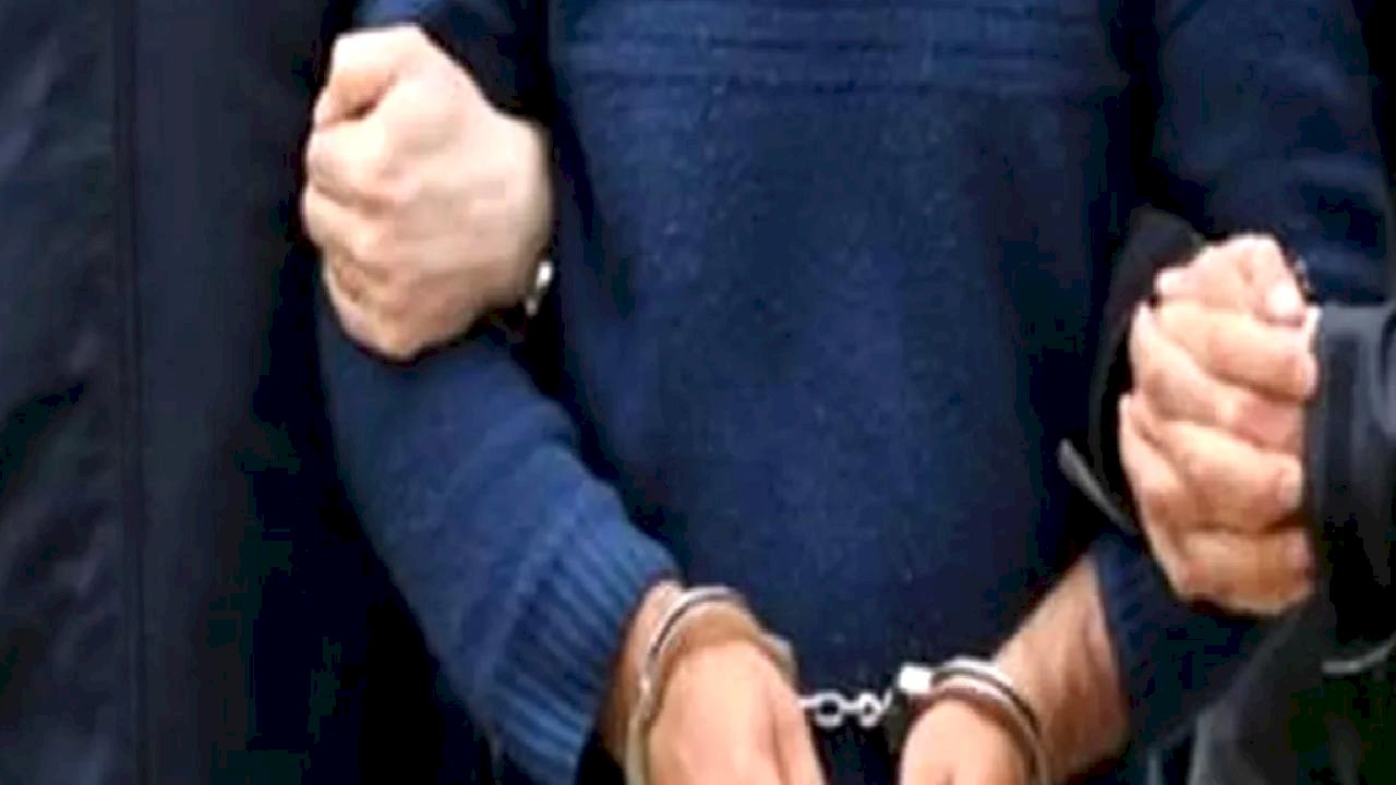 Keşan’da FETÖ'ye şafak operasyonu: 5 tutuklama