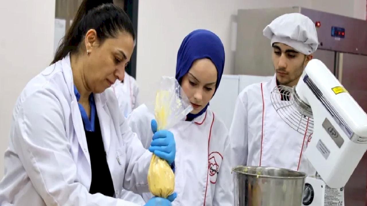 Kocaeli Büyükşehir’in “Beyaz Kalpleri” umut saçıyor