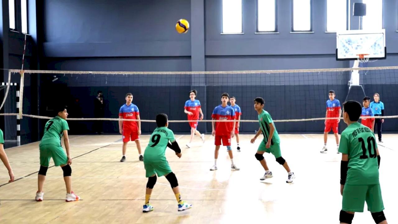Konya Karatay’da Kardeşlik ve Dostluk Voleybol Turnuvası başladı