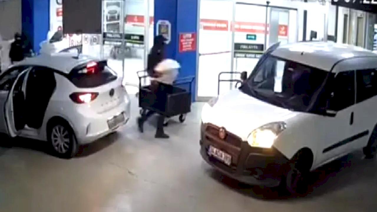 Kuyumcukent'te 20 Milyon Lira Soygunu