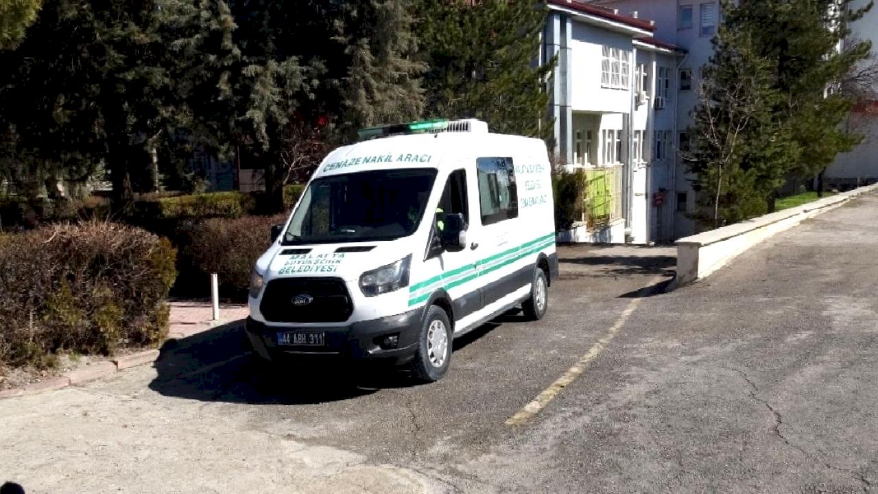 Malatya'da oğlu tarafından bıçaklanan şahıs hayatını kaybetti