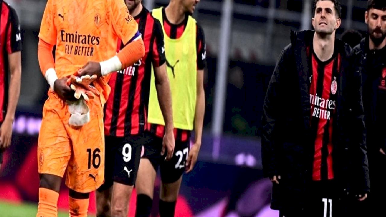 Milan, sahasında Inter'i tek golle yendi