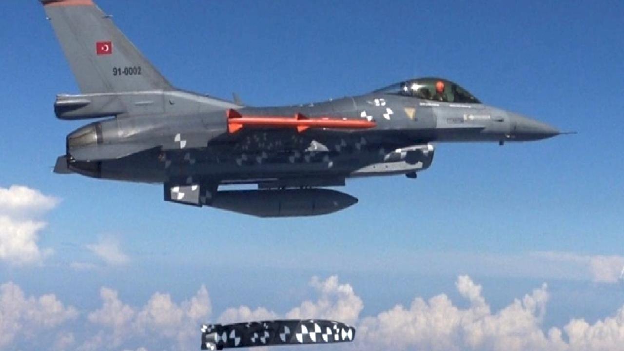 Milli seyir füzesi SOM-J hedefi tam isabetle vurdu