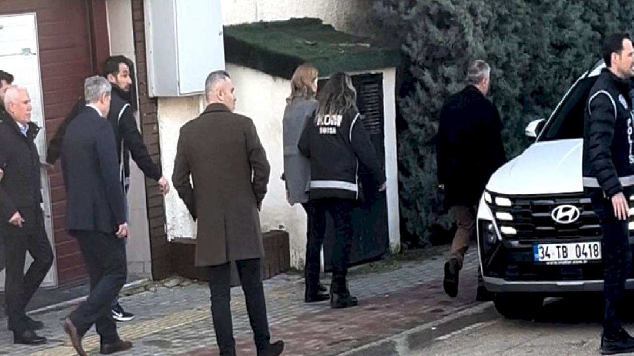 Mustafa Bozbey'in gözaltına alındığı anlar