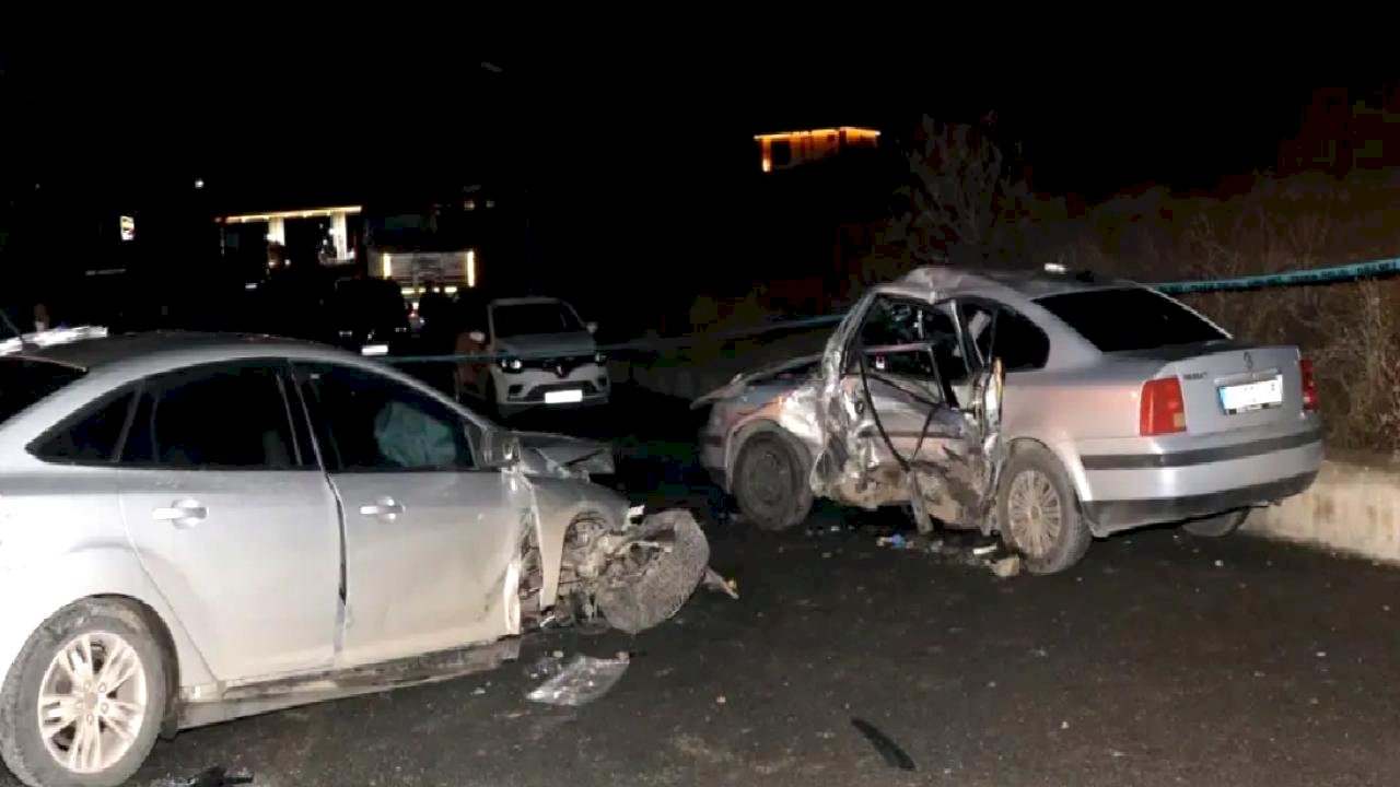 Oltu'da Kaza: 5 Yaralı, 1'i Ağır