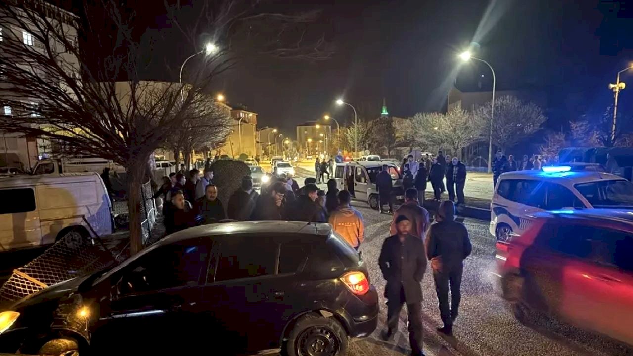 Oltu'da Zincirleme Kaza: 1 Yaralı