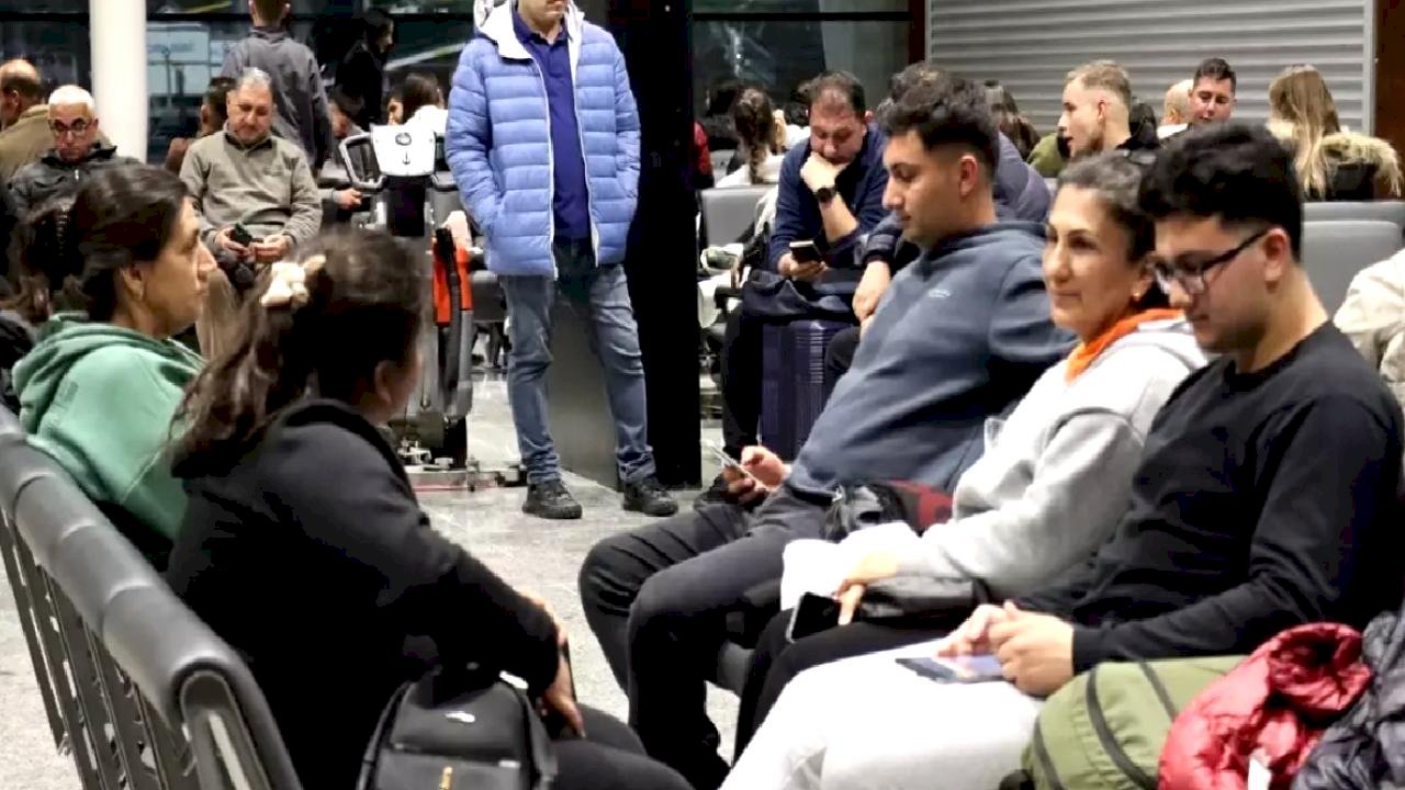 Özbekistan'da misafir edilecek depremzedeler Hatay'dan uğurlandı