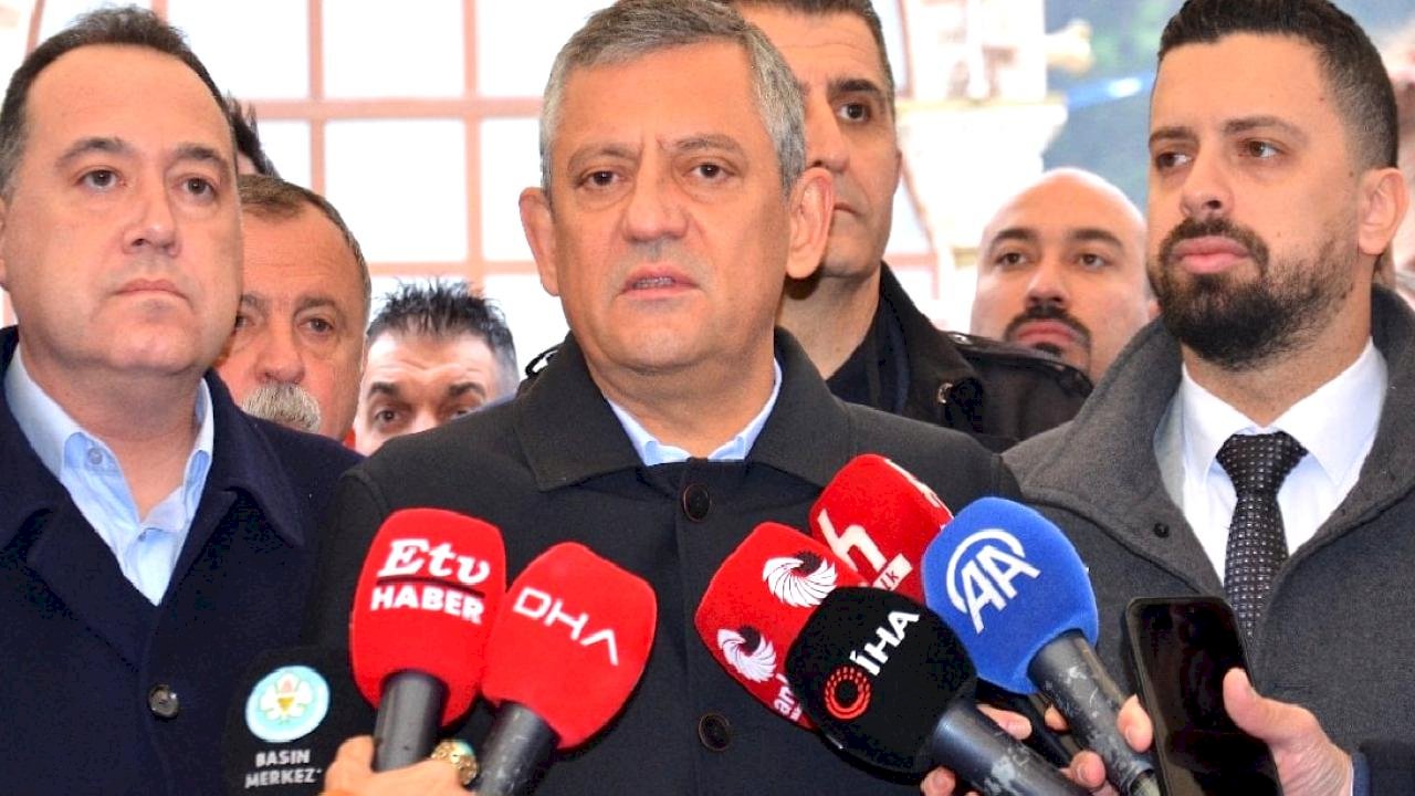 Özgür Özel: İran'ın geleceğine İranlılar karar verecek