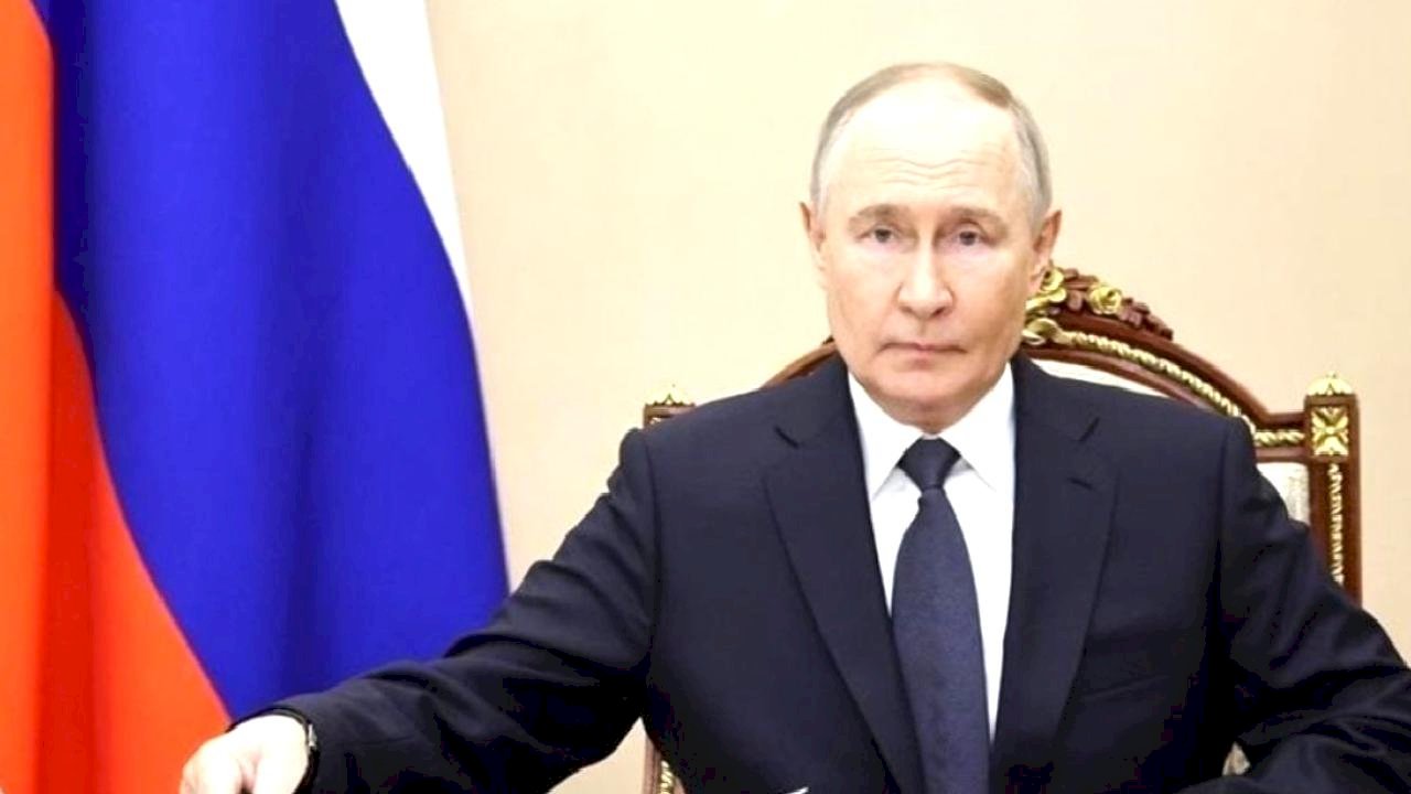 Putin, Rusya’dan külçe altın ihracatını yasakladı