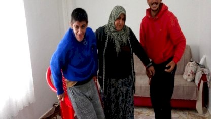 Adıyaman'da engelli çocuklarına hem anne hem baba olan kahraman anne