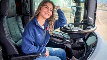 Ankara'da sıkıldı, uzun yol tır şoförü oldu