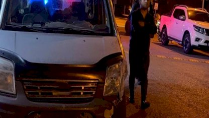 Antalya'da ehliyetsiz sürücü önce kaza yaptı: Sonra markete daldı