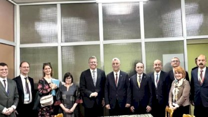 Bakan Bolat, AB Komiseri ile Görüştü