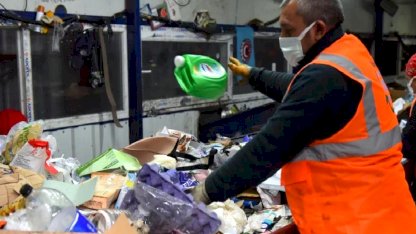 Bursa Yıldırım'da geri dönüşüm her ay 5 bin ağacı kurtarıyor