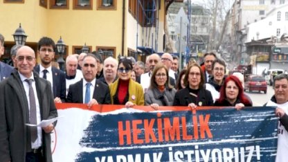 Bursa’da hekimlerden 'sağlık hakkı' yürüyüşü