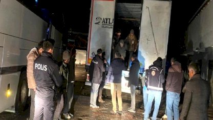 Çankırı’da tırda 75 kaçak göçmen yakalandı