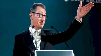 Cem Özdemir Baden-Württemberg Başbakanı