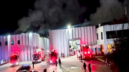 Çerkezköy'de Fabrika Bacasında Yangın