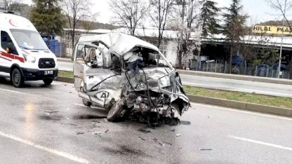 Çorum'da Otobüs-Kamyonet Çarpıştı: 7 Yaralı