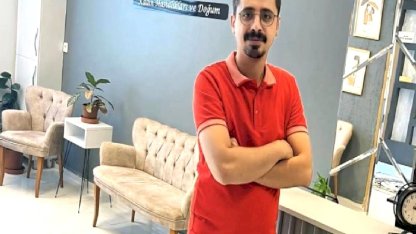 Dr. Emrullah Akyüz, “Ağrı halkı kimsesiz değildir” dedi, görevden uzaklaştırıldı !