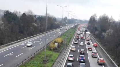 Düzce'de Bayram Dönüşü Trafik Yoğunluğu