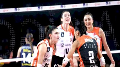 Eczacıbaşı Finale Yükseldi