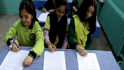 Elazığ'da akran zorbalığına karşı örnek adım: Öğrenciler 'dostluk sözleşmesi' imzaladı