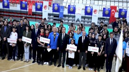 Erzincan'da Dart Şampiyonası Başladı