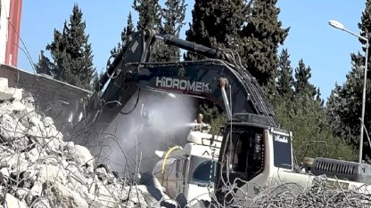 Eski Hastane Binasının Kontrollü Yıkımı Başladı