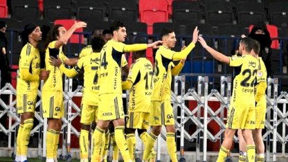 Gaziantep FK'yi farklı geçen Fenerbahçe kupada çeyrek finale yükseldi