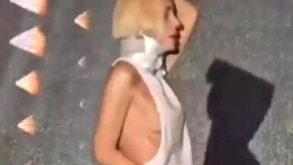 Gülşen'in bayram tarzı dile düştü: Bu ne biçim pantolon