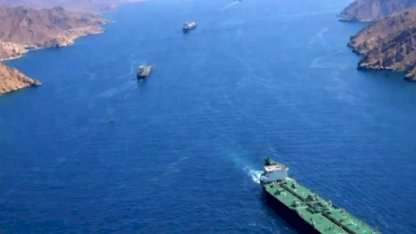 Hürmüz Boğazı'ndan "İran'a ait olmayan" ilk ham petrol tankeri geçti