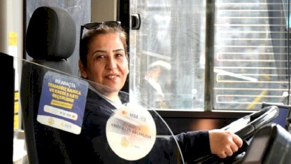 Kırıkkale'de çocukluk hayalini gerçekleştiren kadın otobüsün direksiyonuna geçti