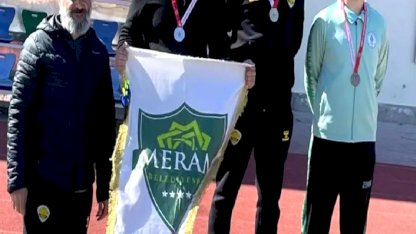 Konya Meramlı sporculardan okçuluk turnuvasında çifte başarı