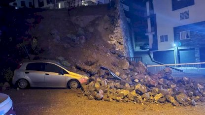 Mudanya'da İstinat Duvarı Çöktü