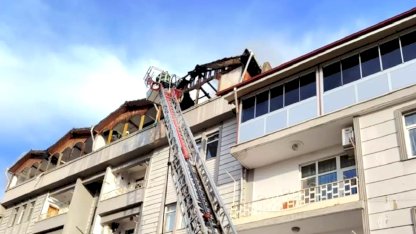 Niksar'da Çatı Katında Yangın