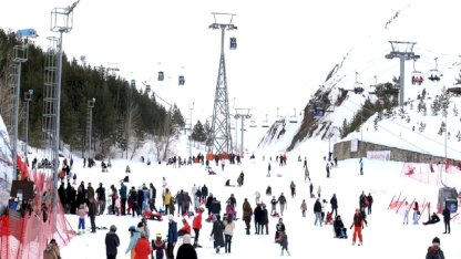 Palandöken’de bayram keyfi: 279 santimetrelik karla bahar tatili