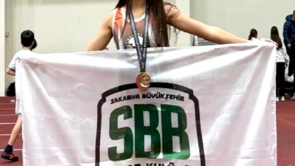 Sakarya Büyükşehirli sporcular dolu dizgin