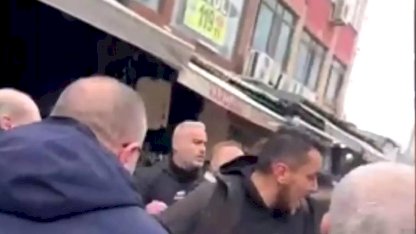 Seyyar Satıcı ile Zabıta Arasında Kavga: 2 Yaralı