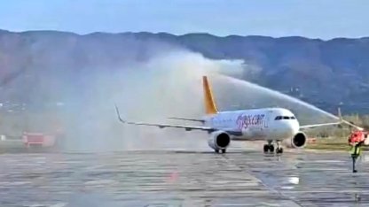 Tokat–İzmir uçuşları başladı... İlk sefere su takı seremonisi