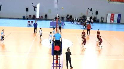 Trabzon'da Voleybol Yarı Finalleri Başladı